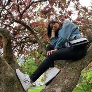 Meet your Posher, Nicole